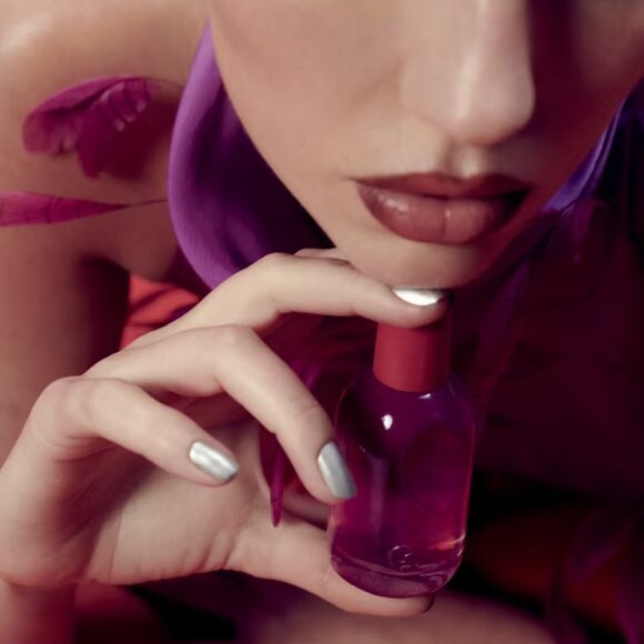 Glossier You Rêve - Picture 3 of 16